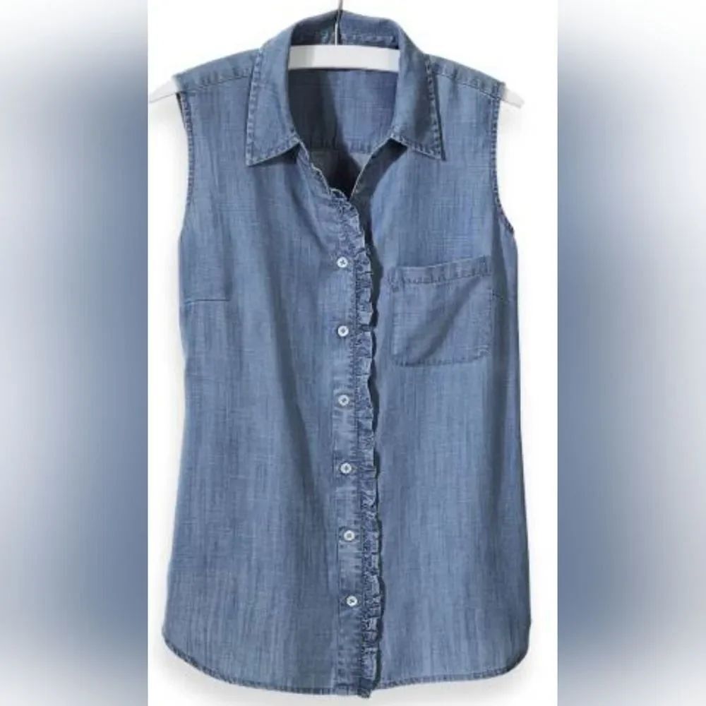 NorthStyle Sleeveless Chambray Top. Country.